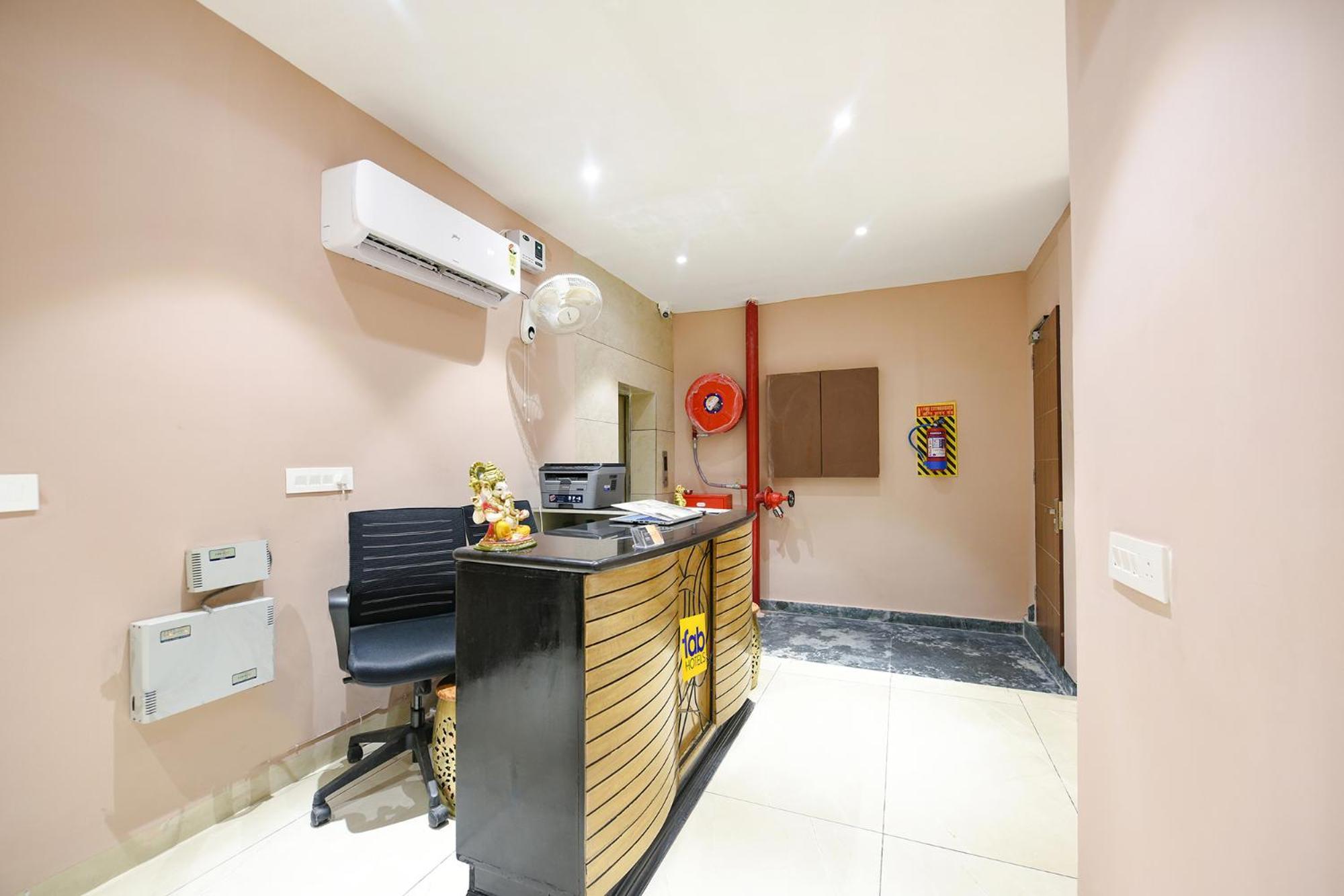 Fabhotel Supreme Suites Ludhiana Luaran gambar